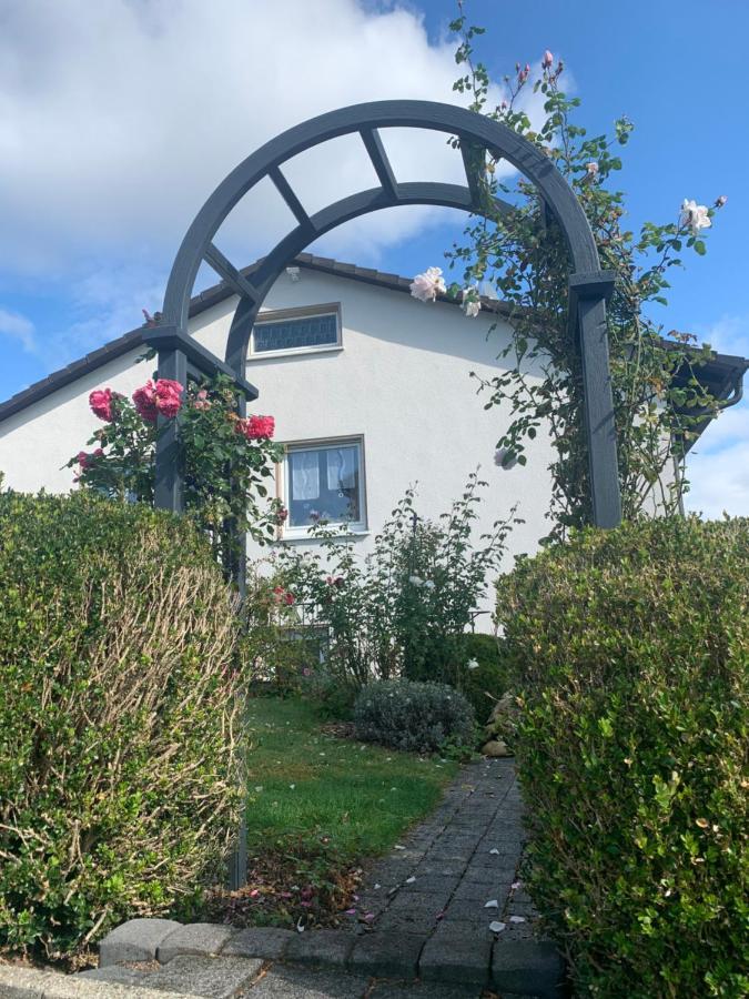 Wickede  Sauerlandblick - Appartement & Fewo Wickede מראה חיצוני תמונה